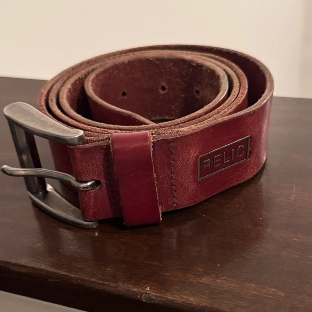 Relic Men's Deep Red Leather Belt
